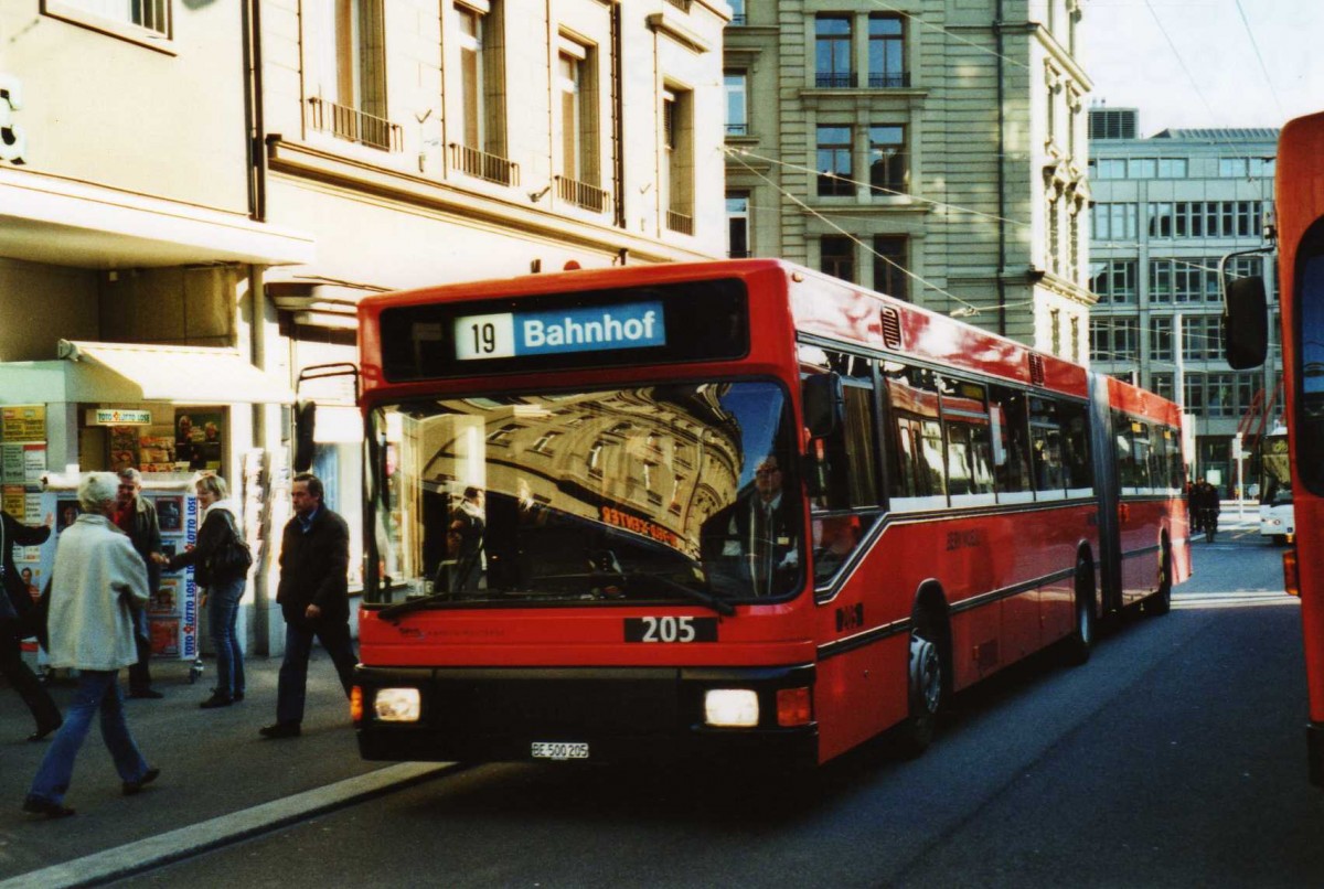(115'316) - Bernmobil, Bern - Nr. 205/BE 500'205 - MAN am 16. M�rz 2009 in Bern, Hirschengraben