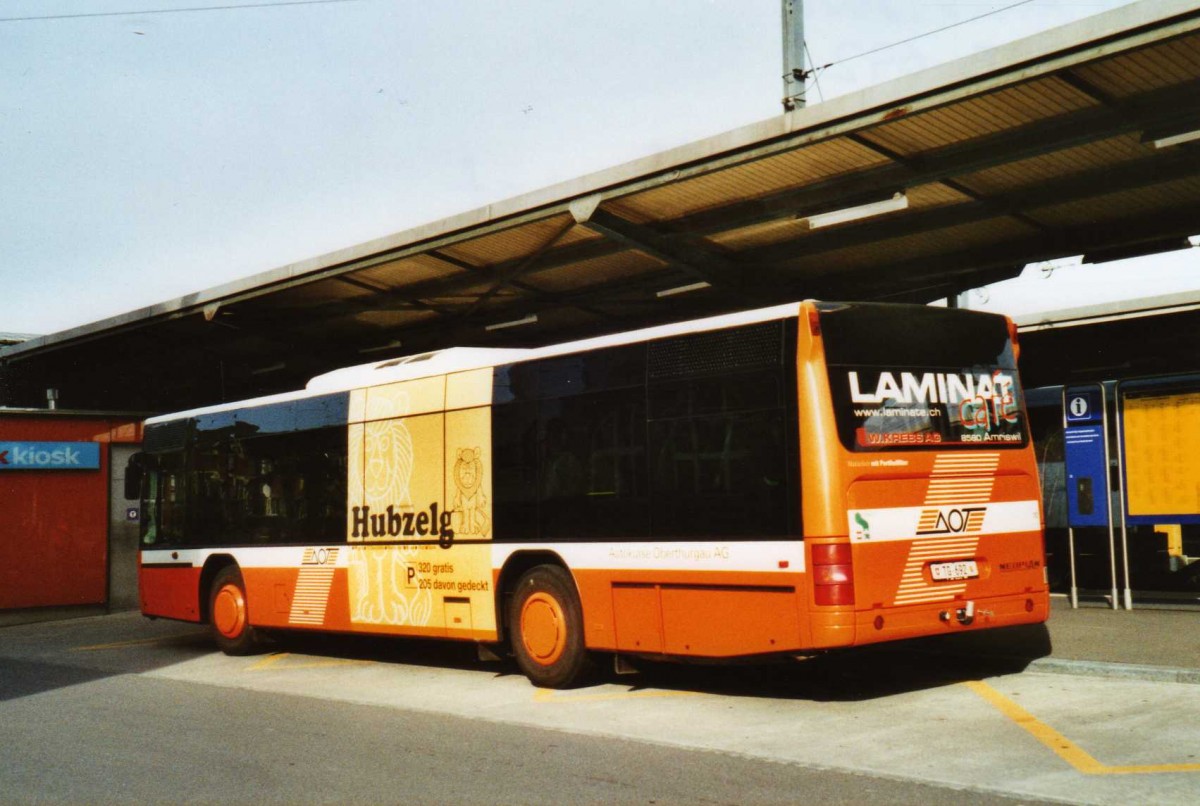 (115'434) - AOT Amriswil - Nr. 10/TG 692 - Neoplan am 18. M�rz 2009 beim Bahnhof Romanshorn 
