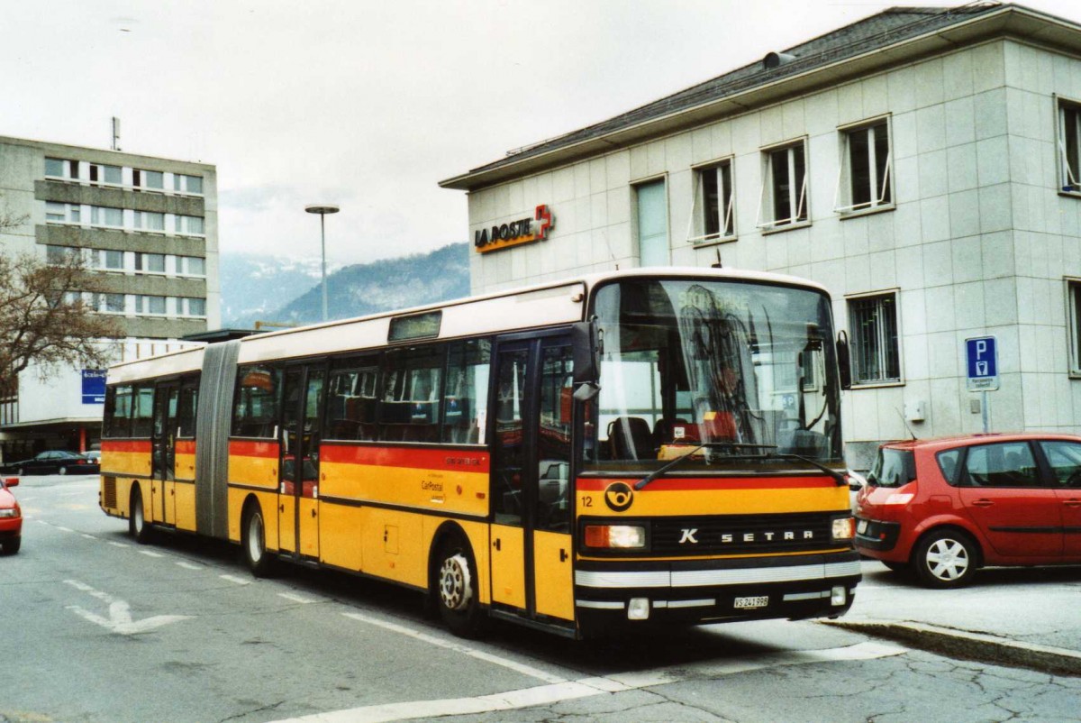 (115'604) - PostAuto Wallis - Nr. 12/VS 241'998 - Setra (ex P 27'802) am 30. M�rz 2009 beim Bahnhof Sion