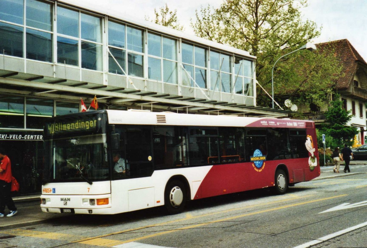 (116'409) - RBS Worblaufen - Nr. 7/BE 535'307 - MAN am 9. Mai 2009 beim Bahnhof Papierm�hle