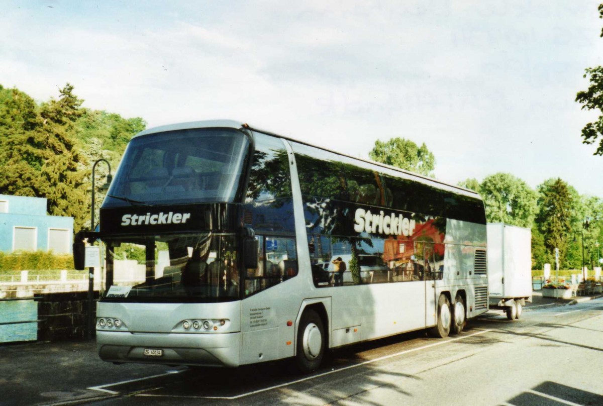 (116'420) - Strickler, Neuheim - ZG 40'134 - Neoplan am 9. Mai 2009 bei der Schiffl�ndte Thun