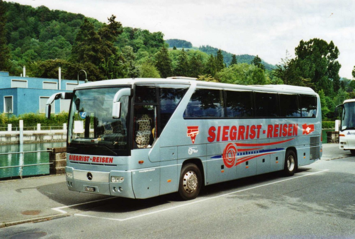 (116'437) - Siegrist, Eiken - Nr. 38/AG 16'549 - Mercedes am 17. Mai 2009 bei der Schiffl�ndte Thun
