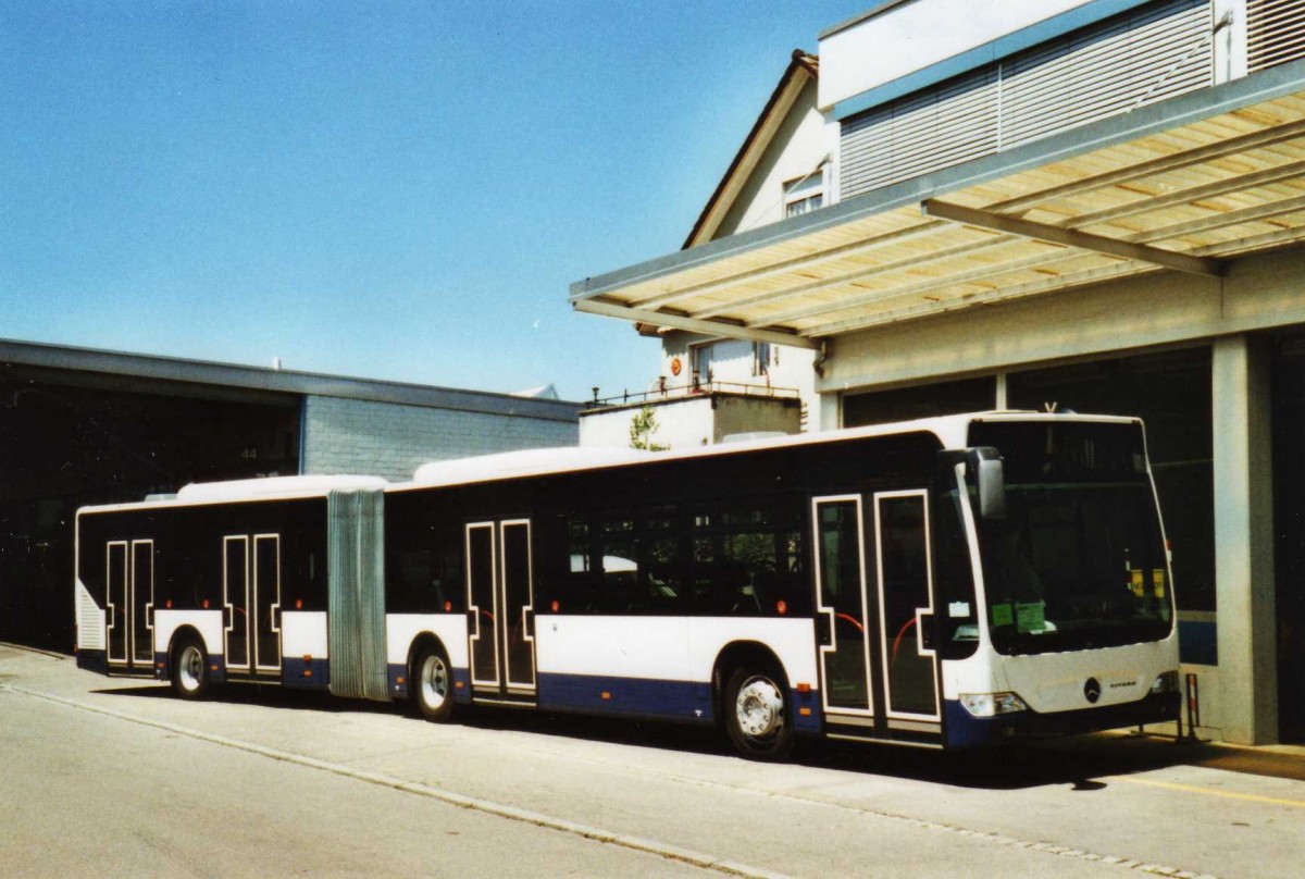 (117'727) - TPG Gen�ve - Nr. 198 - Mercedes am 17. Juni 2009 in Wil, Larag