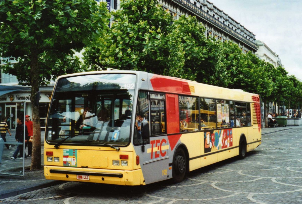 (118'701) - TEC Li�ge - Nr. 5.192/HMN-447 - Van Hool am 8. Juli 2009 in Li�ge, Place Saint-Laurent