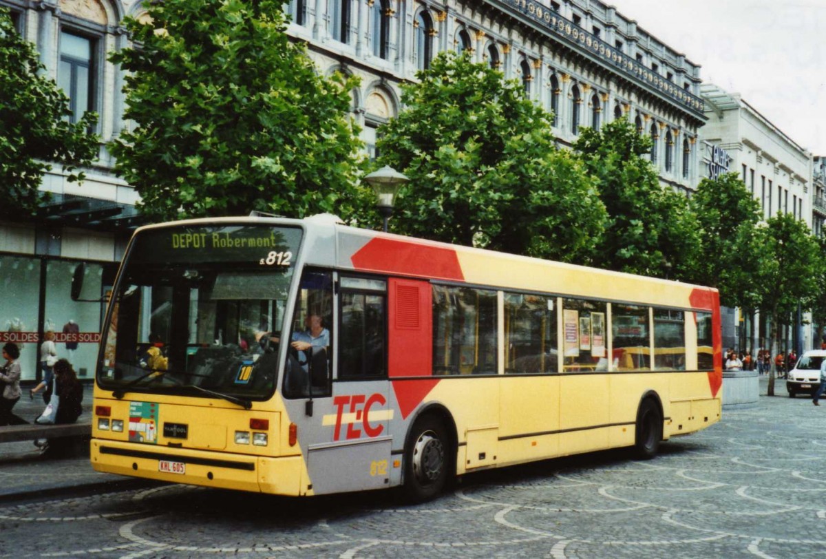 (118'708) - TEC Li�ge - Nr. 5.812/KHL-605 - Van Hool am 8. Juli 2009 in Li�ge, Place Saint-Laurent