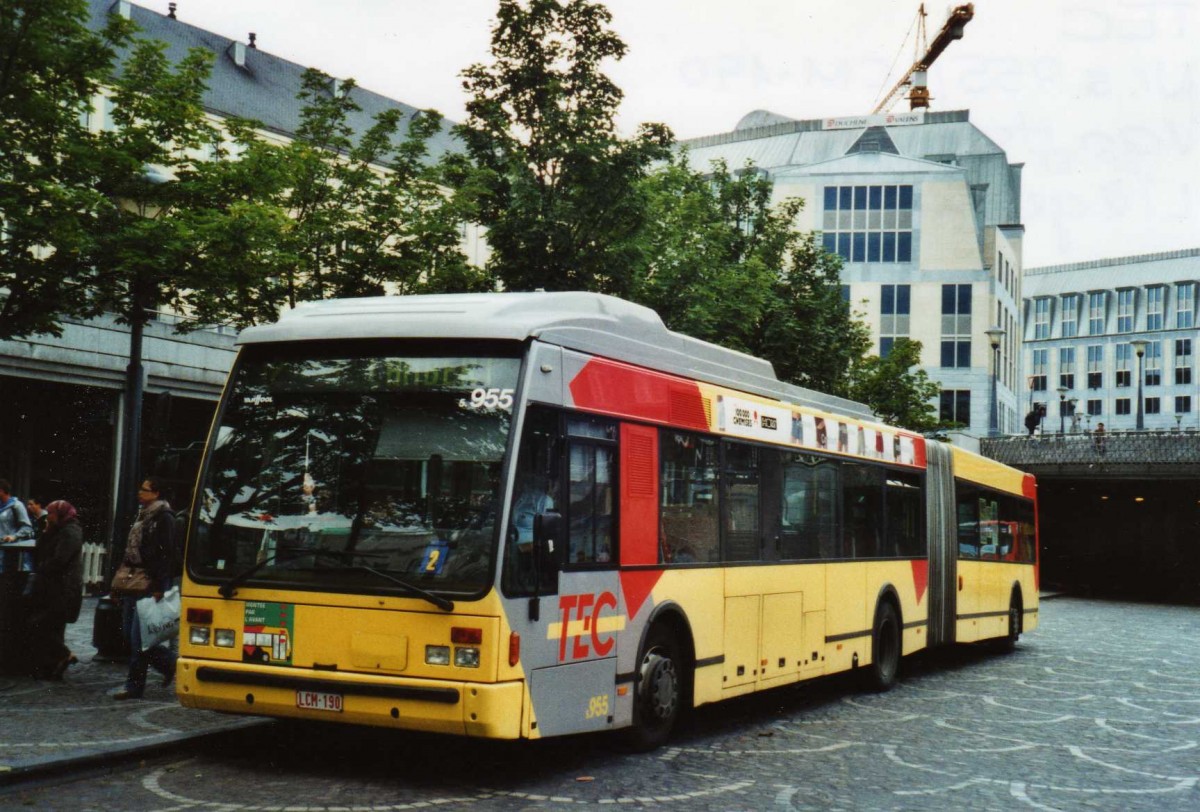 (118'712) - TEC Li�ge - Nr. 5.955/LCM-190 - Van Hool am 8. Juli 2009 in Li�ge, Place Saint-Laurent