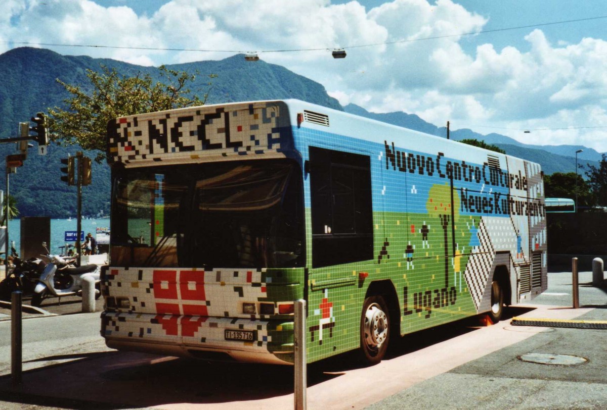 (119'308) - Citt� di Lugano - TI 135'716 - Neoplan (ex FART Locarno Nr. 85) am 26. Juli 2009 in Lugano, Piazza Luini