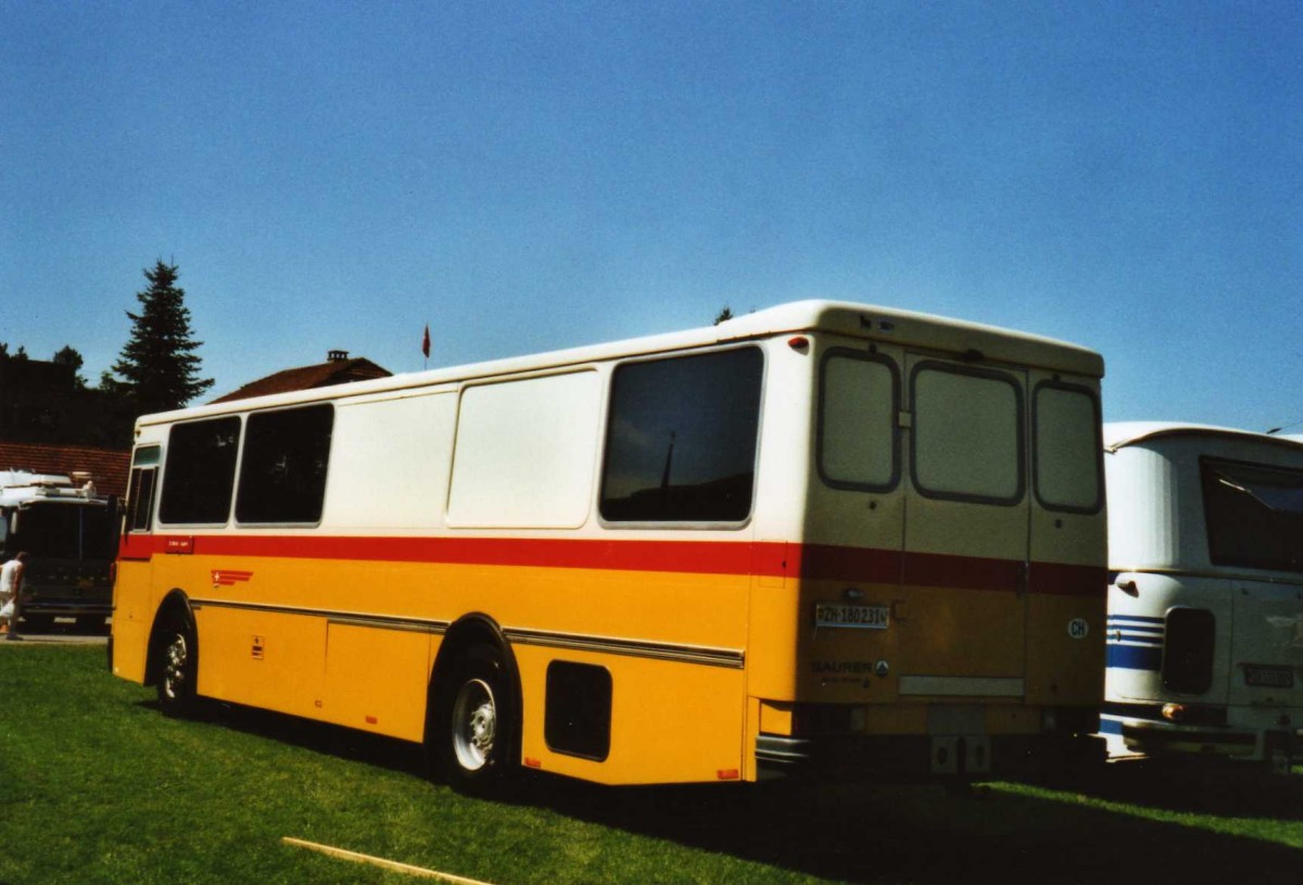 (119'932) - Br�ndli, Z�rich - ZH 180'231 - Saurer/R&J (ex Hofmann, Z�rich; ex Pacciarelli, Grono; ex P 25'661) am 15. August 2009 in Zug, Wohnbustreffen