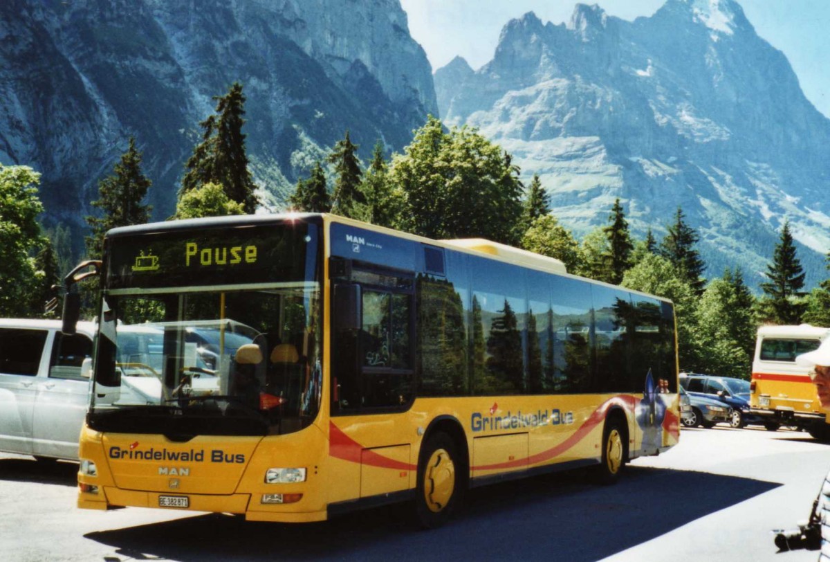 (120'322) - AVG Grindelwald - Nr. 18/BE 382'871 - MAN/G�ppel am 23. August 2009 in Grindelwald, Oberer Gletscher