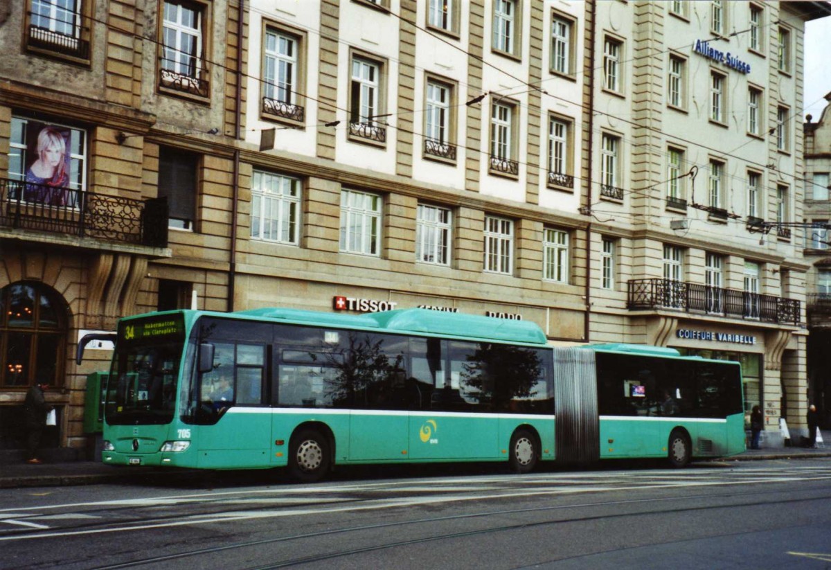 (122'126) - BVB Basel - Nr. 705/BS 6664 - Mercedes am 17. November 2009 in Basel, Schiffl�nde
