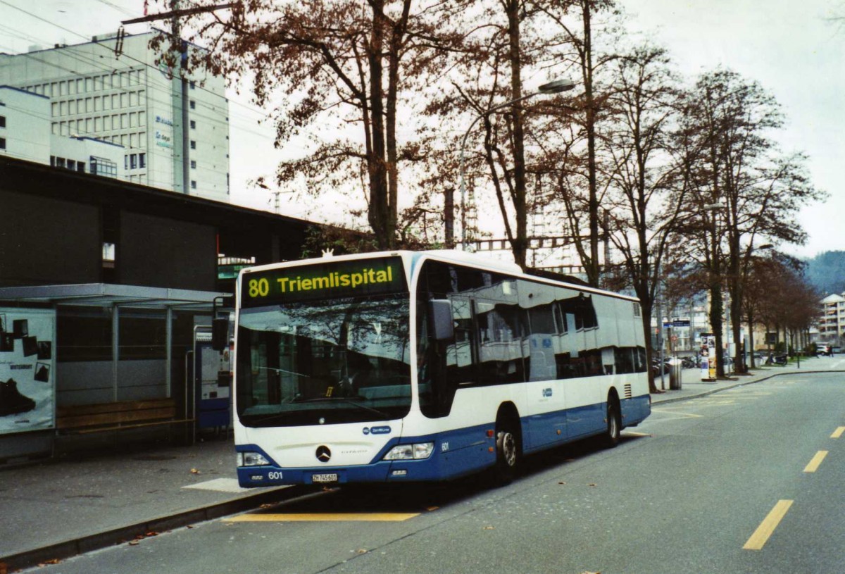 (122'919) - VBZ Z�rich - Nr. 601/ZH 745'601 - Mercedes am 13. Dezember 2009 beim Bahnhof Z�rich-Oerlikon