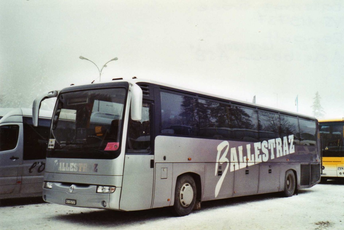 (123'803) - Ballestraz, Gr�ne - VS 115'737 - Renault am 9. Januar 2010 in Adelboden, ASB