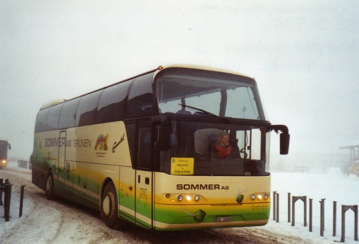 (123'915) - Sommer, Gr�nen - BE 26'938 - Neoplan am 9. Januar 2010 in Adelboden, Weltcup