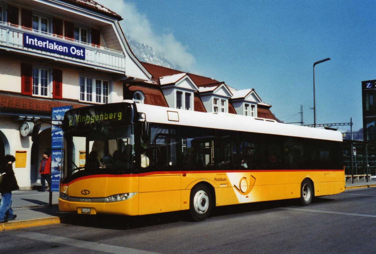(124'605) - PostAuto Bern - BE 610'540 - Solaris am 8. M�rz 2010 beim Bahnhof Interlaken Ost