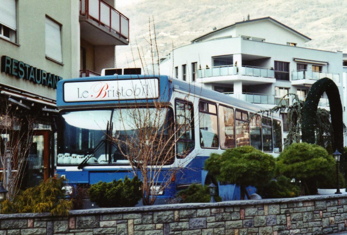 (124'905) - Le Bistrobil, Visp - Nr. 37 - Volvo/Hess (ex VBRF Regensdorf Nr. 37) am 12. M�rz 2010 in Visp
