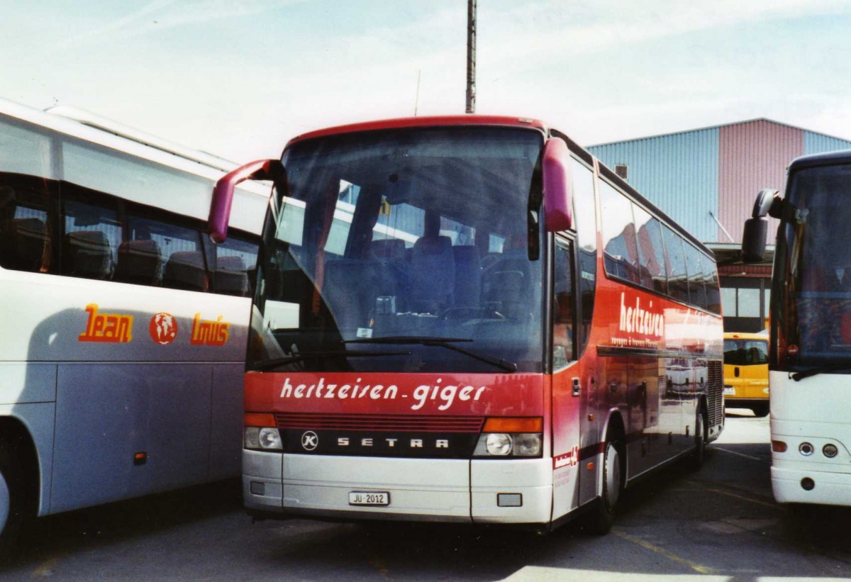 (125'110) - Hertzeisen, Glovelier - JU 2012 - Setra am 18. M�rz 2010 in Thun, Expo