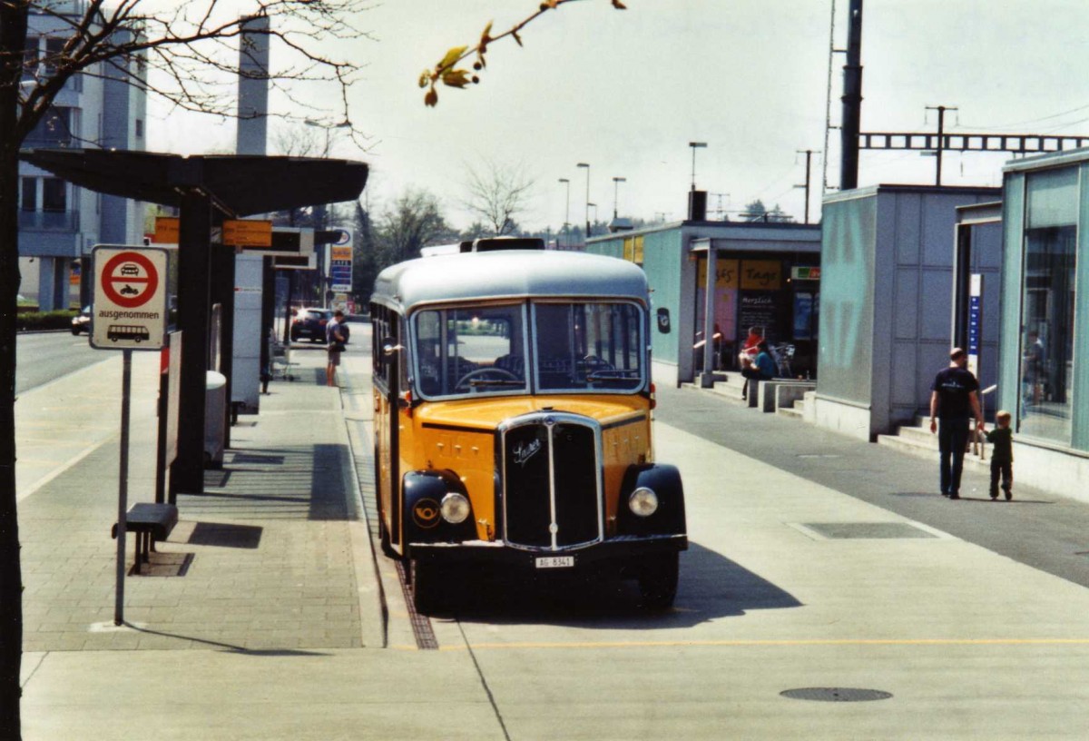 (125'702) - Stutz, Oberlunkhofen - AG 8341 - Saurer/T�scher (ex Dubs, Stallikon) am 24. April 2010 beim Bahnhof Affoltern