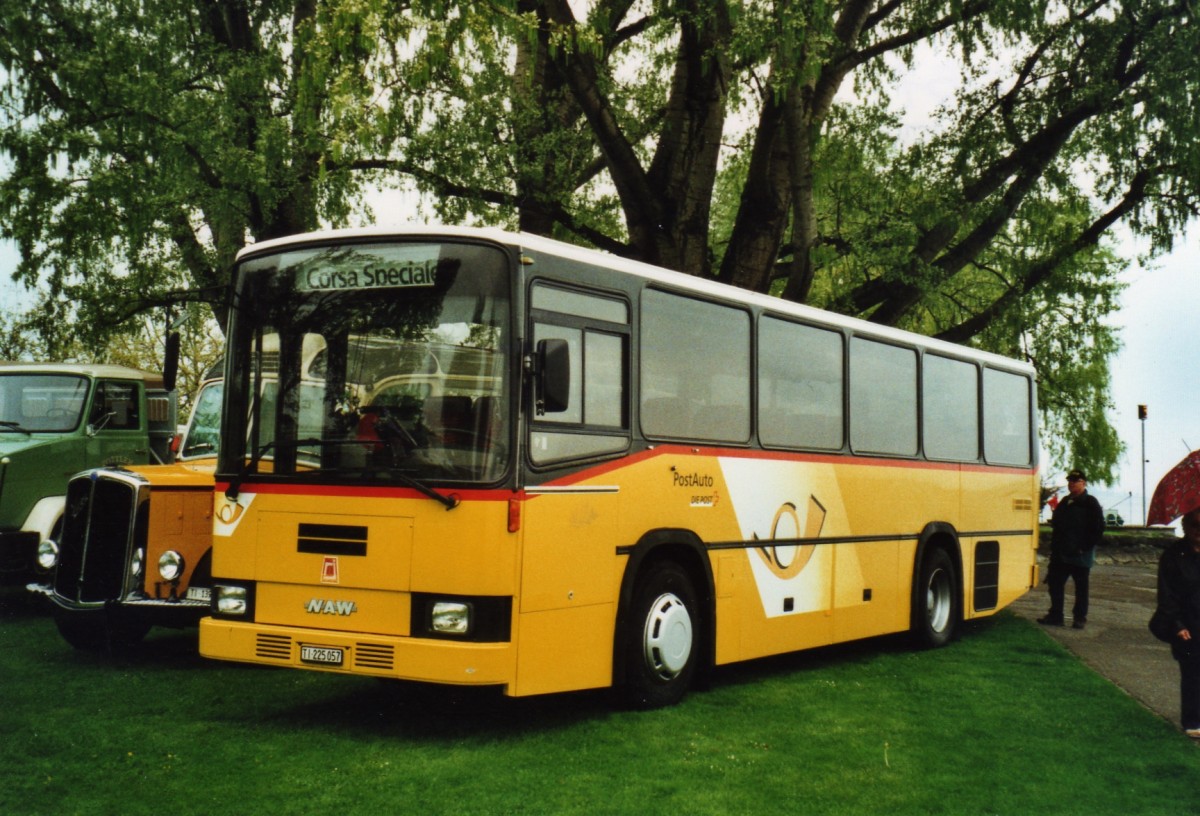 (126'011) - Autopostale, Muggio - TI 225'057 - NAW/R&J (ex Barenco, Faido; ex K�lin, Alpthal) am 1. Mai 2010 in Arbon, Arbon Classics