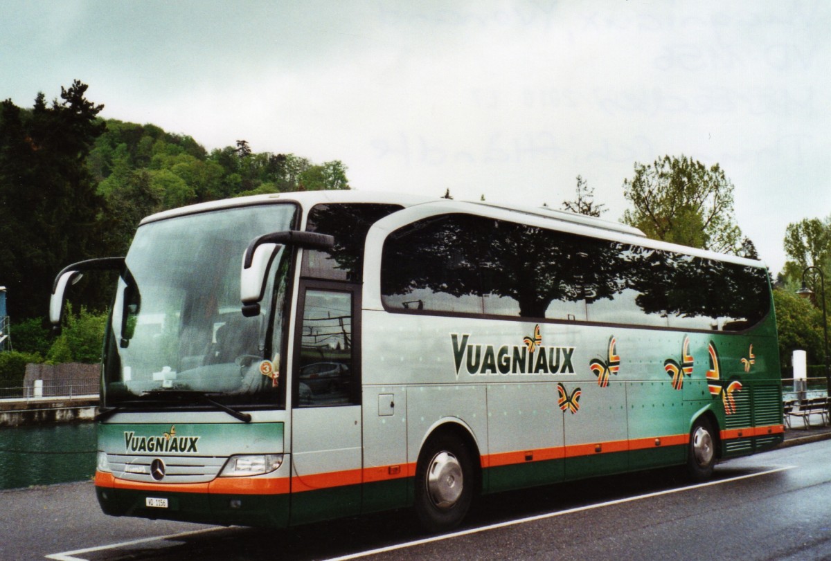 (126'113) - Vuagniaux, Yvonand - VD 1156 - Mercedes am 5. Mai 2010 bei der Schiffl�ndte Thun