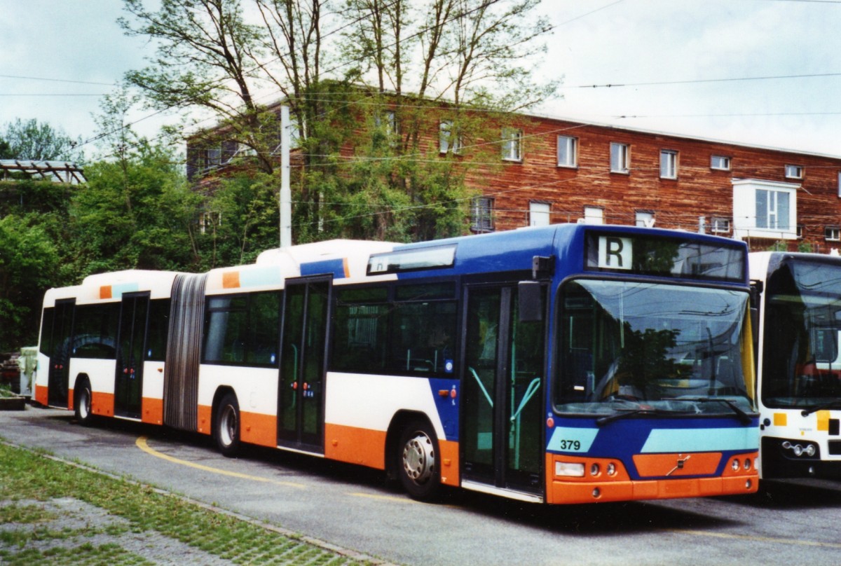 (126'305) - TPG Gen�ve - Nr. 379 - Volvo am 16. Mai 2010 in Schaffhausen, Busdepot VBSH