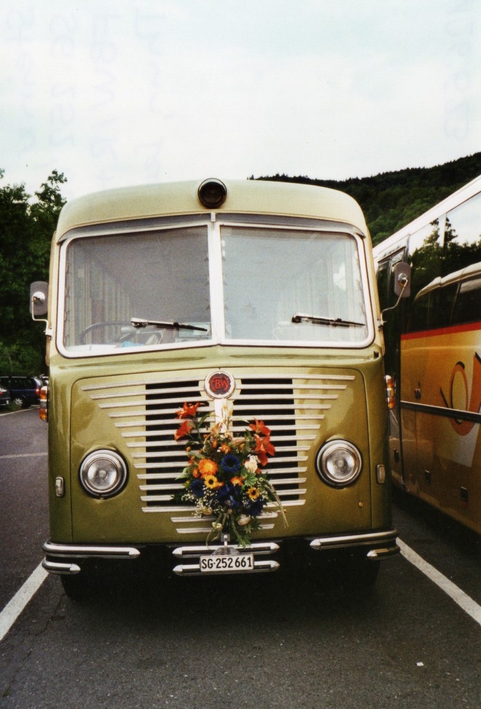 (126'523) - Steiner, Kaltbrunn - SG 252'661 - FBW/R&J (ex Gr�nenfelder, Walenstadt) am 26. Mai 2010 in Thun, Seestrasse