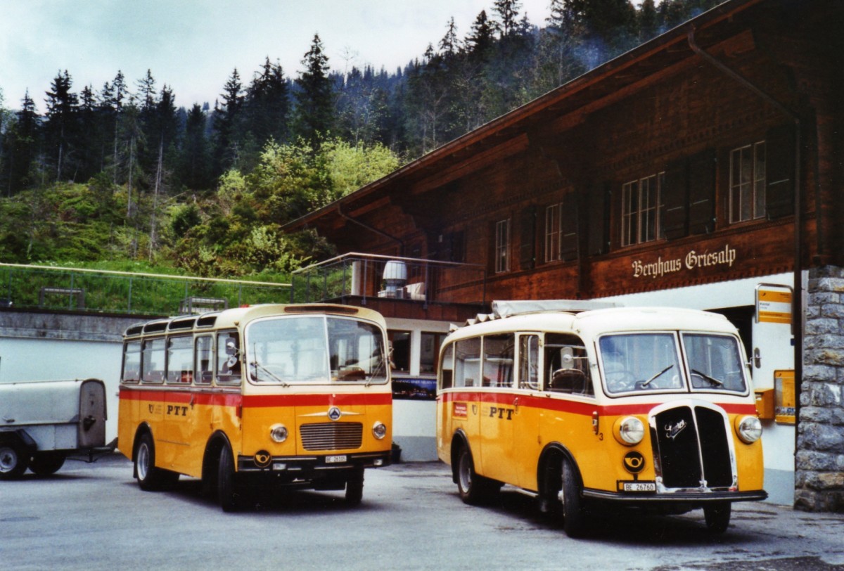 (126'703) - Schmid, Th�rishaus - Nr. 9/BE 26'105 - Saurer/R&J (ex Geiger, Adelboden Nr. 9) + Nr. 3/BE 26'760 - Saurer/Gangloff (ex Geiger, Adelboden Nr. 3) am 29. Mai 2010 auf der Griesalp