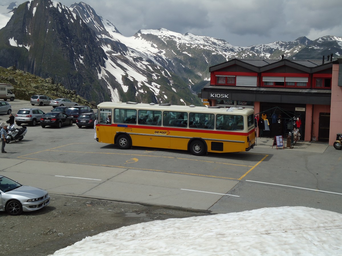 (127'559) - AVG Meiringen - Nr. 74/BE 607'481 - Saurer/R&J (ex P 24'357) am 4. Juli 2010 in Nufenen, Passh�he