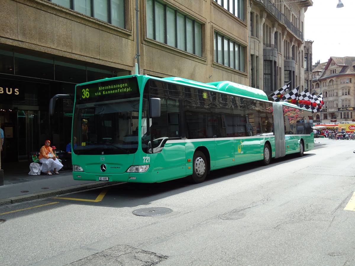 (127'656) - BVB Basel - Nr. 721/BS 6680 - Mercedes am 6. Juli 2010 in Basel, Schiffl�nde