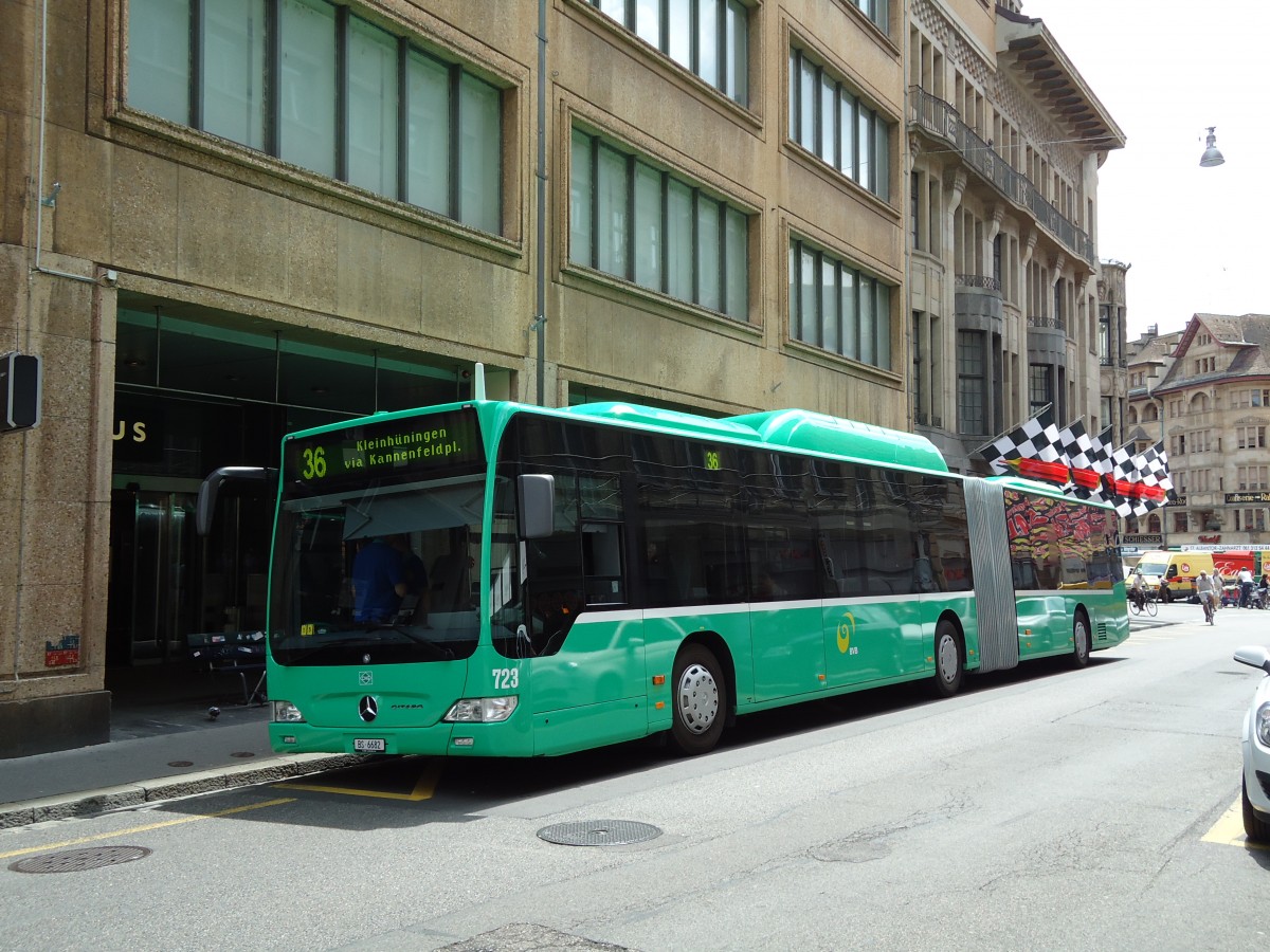 (127'666) - BVB Basel - Nr. 723/BS 6682 - Mercedes am 6. Juli 2010 in Basel, Schiffl�nde