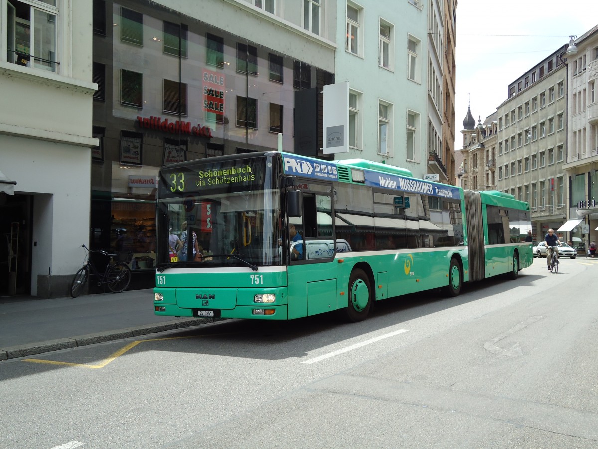 (127'668) - BVB Basel - Nr. 751/BS 3251 - MAN am 6. Juli 2010 in Basel, Schiffl�nde