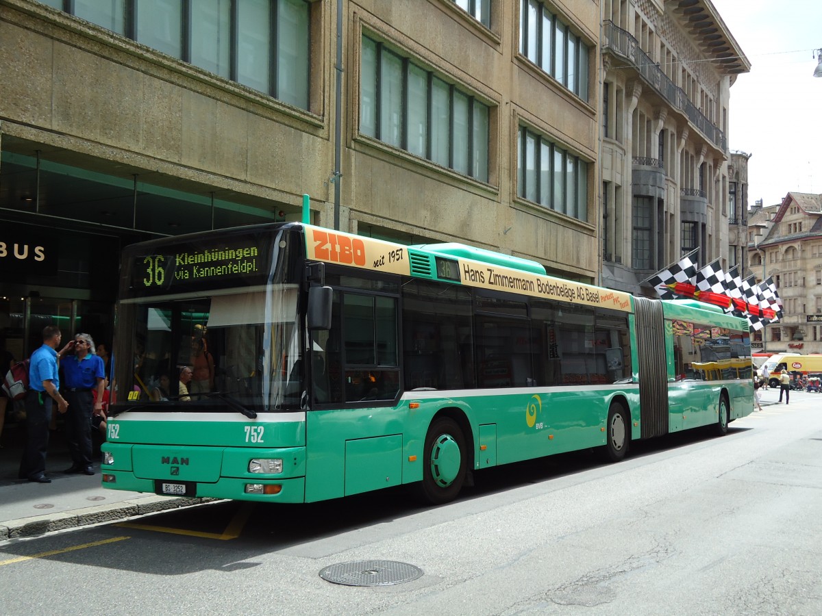 (127'669) - BVB Basel - Nr. 752/BS 3252 - MAN am 6. Juli 2010 in Basel, Schiffl�nde