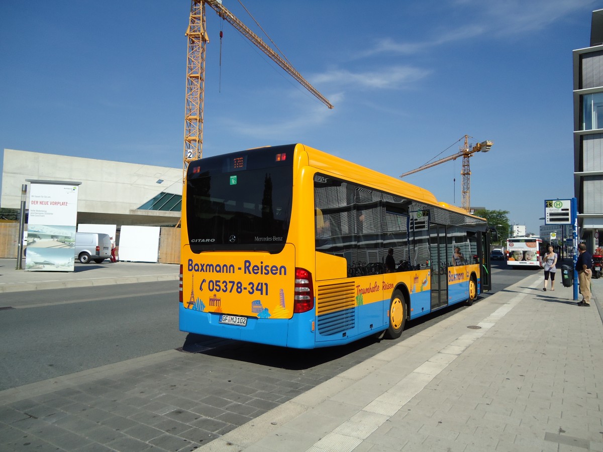 (127'770) - Baxmann, Sassenburg - GF-MJ 102 - Mercedes am 8. Juli 2010 beim Hauptbahnhof Wolfsburg