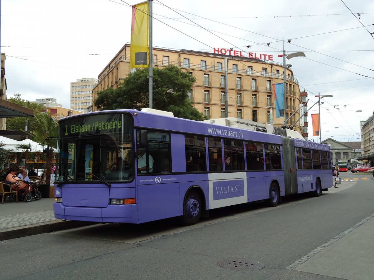 (128'032) - VB Biel - Nr. 86 - NAW/Hess Gelenktrolleybus am 24. Juli 2010 in Biel, Guisanplatz