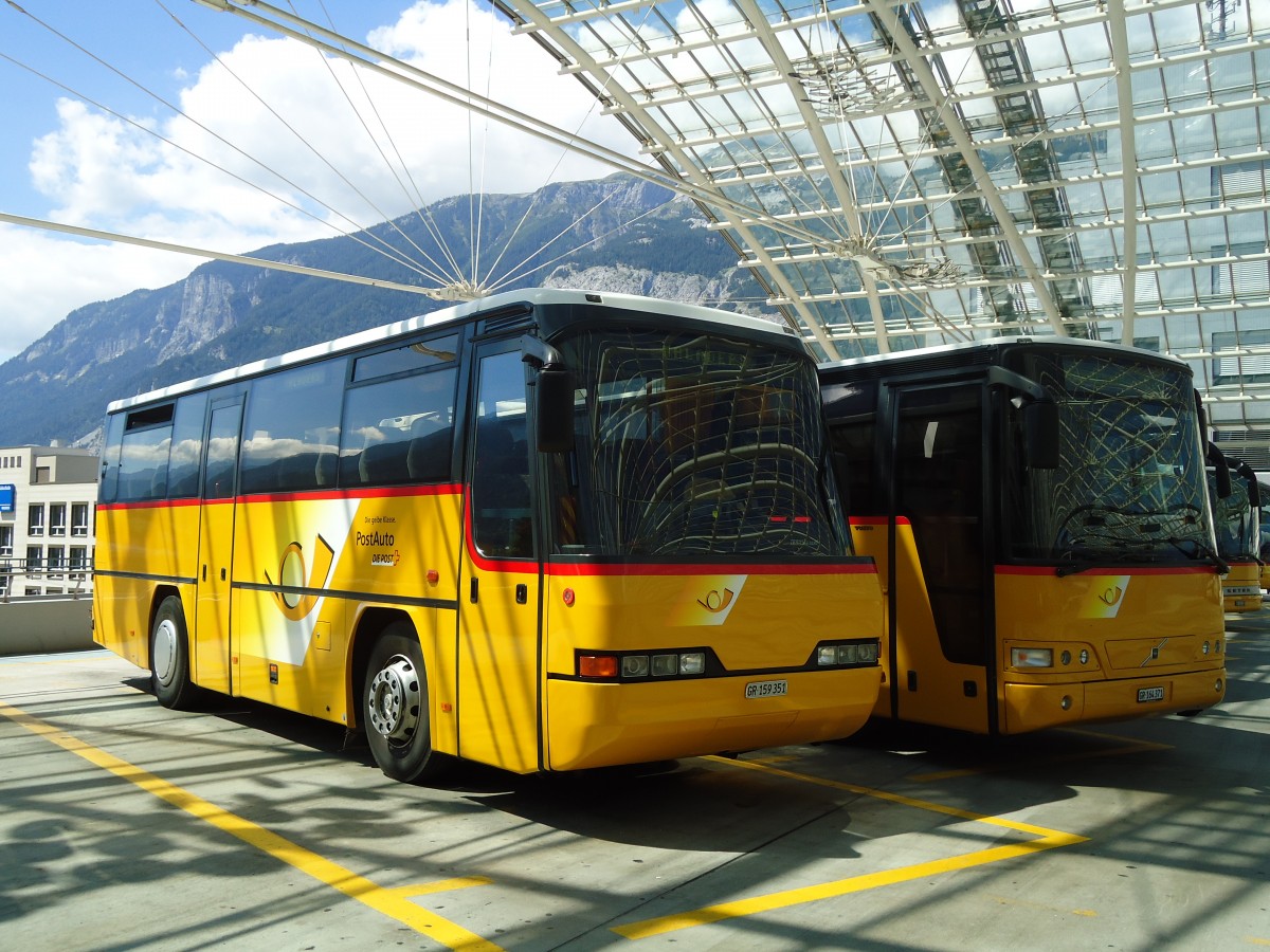 (128'270) - PostAuto Graub�nden - GR 159'351 - Neoplan (ex P 23'713) am 7. August 2010 in Chur, Postautostation