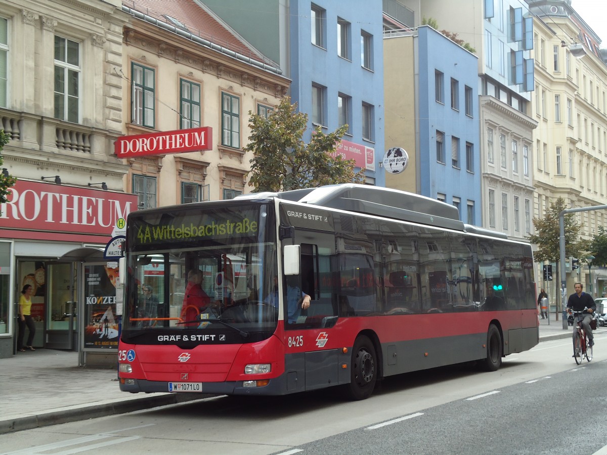 (128'375) - Wiener Linien - Nr. 8425/W 1071 LO - Gr�f&Stift am 9. August 2010 in Wien, Hintzerstrasse