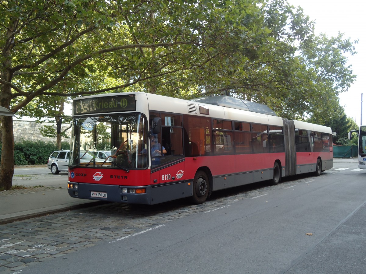 (128'435) - Wiener Linien - Nr. 8130/W 8130 LO - Gr�f/Steyr am 9. August 2010 in Wien, Heiligenstadt