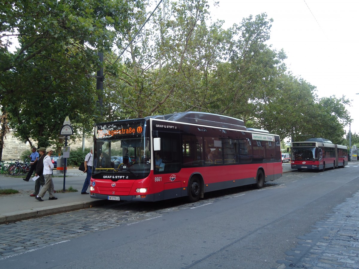 (128'449) - Wiener Linien - Nr. 8661/W 2110 LO - Gr�f&Stift am 9. August 2010 in Wien, Heiligenstadt
