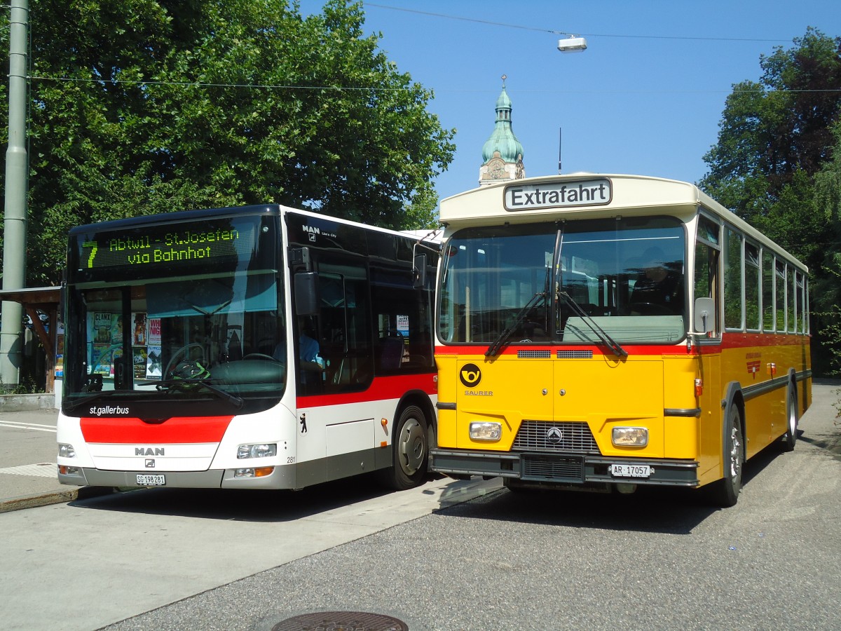 (128'864) - St. Gallerbus, St. Gallen - Nr. 281/SG 198'281 - MAN + Osthues, Teufen - Nr. 15/AR 17'057 - Saurer/Leyland-Hess (ex AVG Grindelwald Nr. 15; ex RhV Altst�tten Nr. 42) am 21. August 2010 in St. Gallen, Neudorf