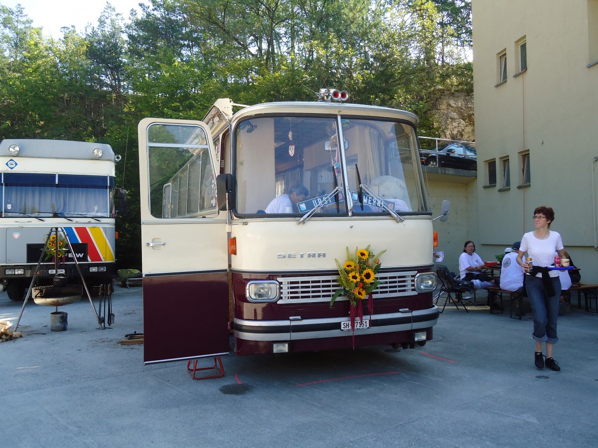 (128'969) - Br�ngger, Elgg - SH 27'151 - Setra am 22. August 2010 in Thayngen, Wohnbustreffen