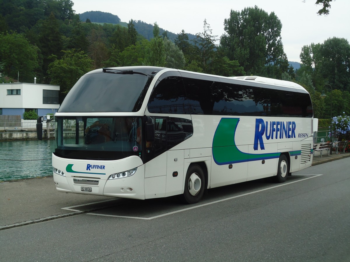 (129'105) - Ruffiner, Turtmann - VS 68'136 - Neoplan am 23. August 2010 bei der Schiffl�ndte Thun
