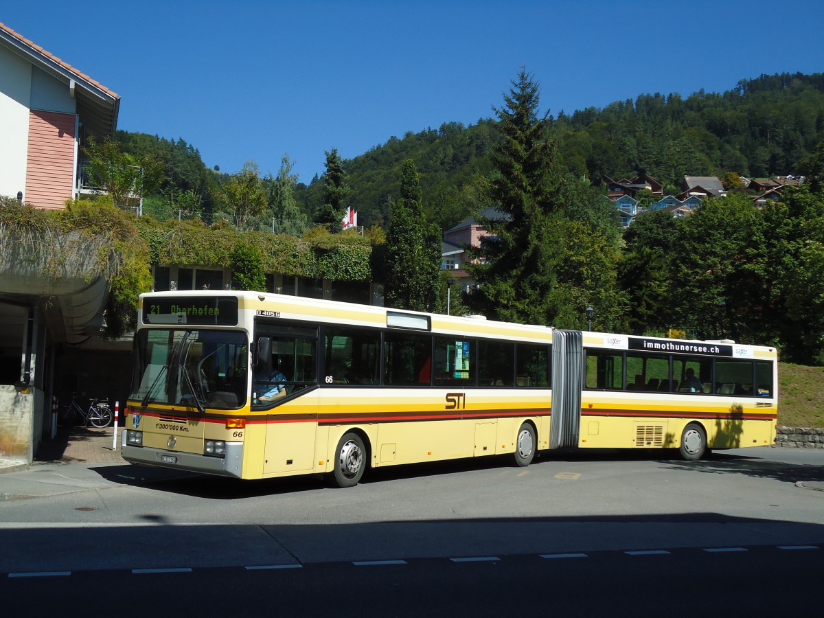 (129'194) - STI Thun - Nr. 66/BE 371'366 - Mercedes am 1. September 2010 in Oberhofen, Wichterheer