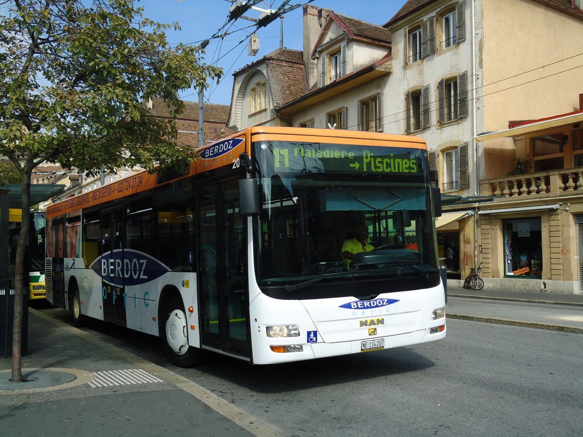 (129'538) - TN Neuch�tel - Nr. 207/NE 114'207 - MAN am 6. September 2010 in Neuch�tel, Place Pury