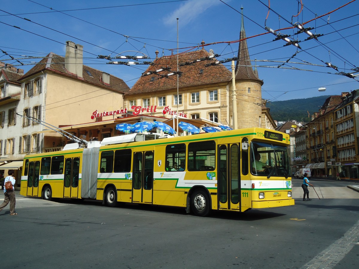 (129'544) - TN Neuch�tel - Nr. 111 - NAW/Hess Gelenktrolleybus am 6. September 2010 in Neuch�tel, Place Pury
