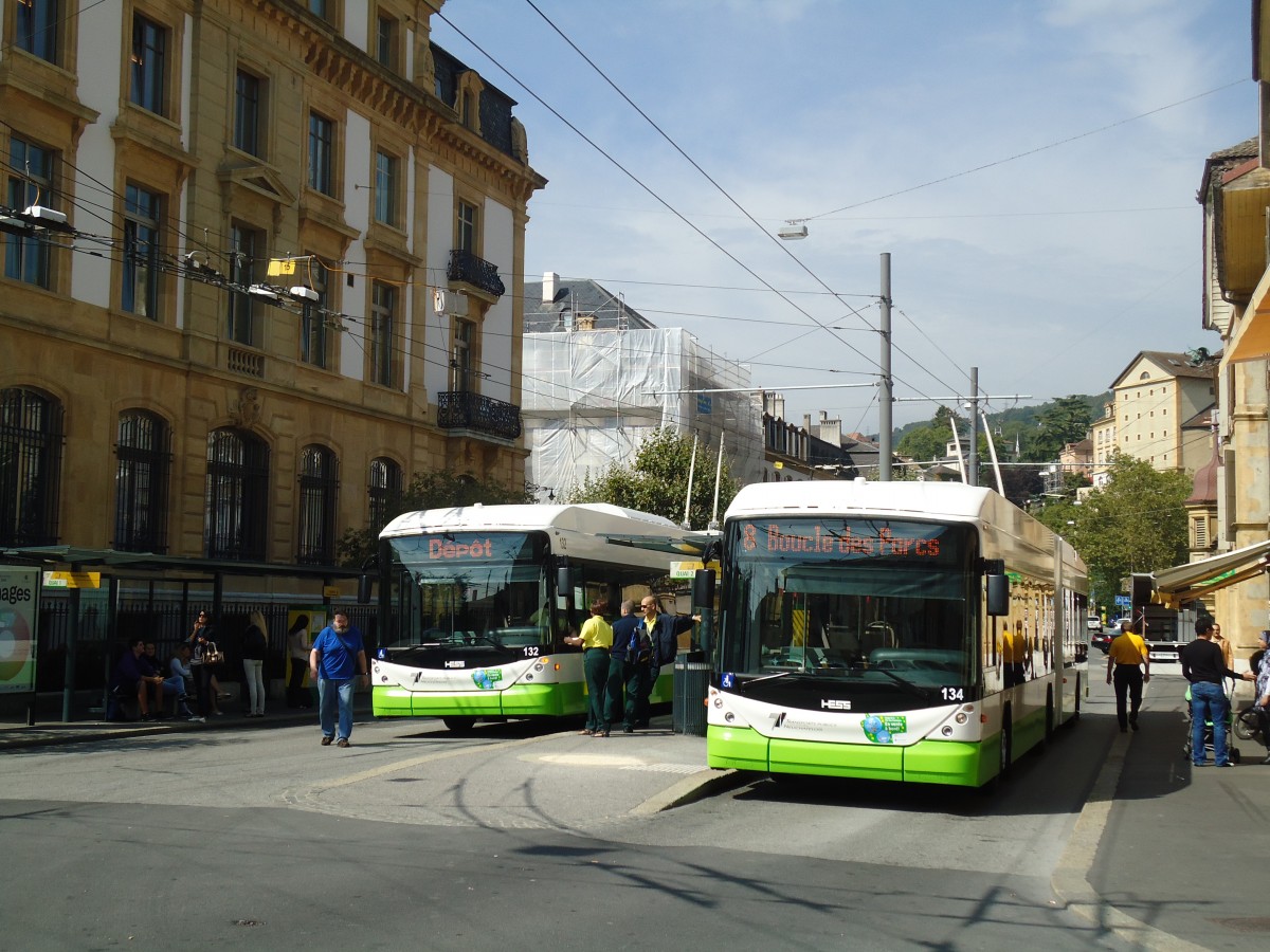 (129'562) - TN Neuch�tel - Nr. 134 - Hess/Hess Gelenktrolleybus am 6. September 2010 in Neuch�tel, Place Pury