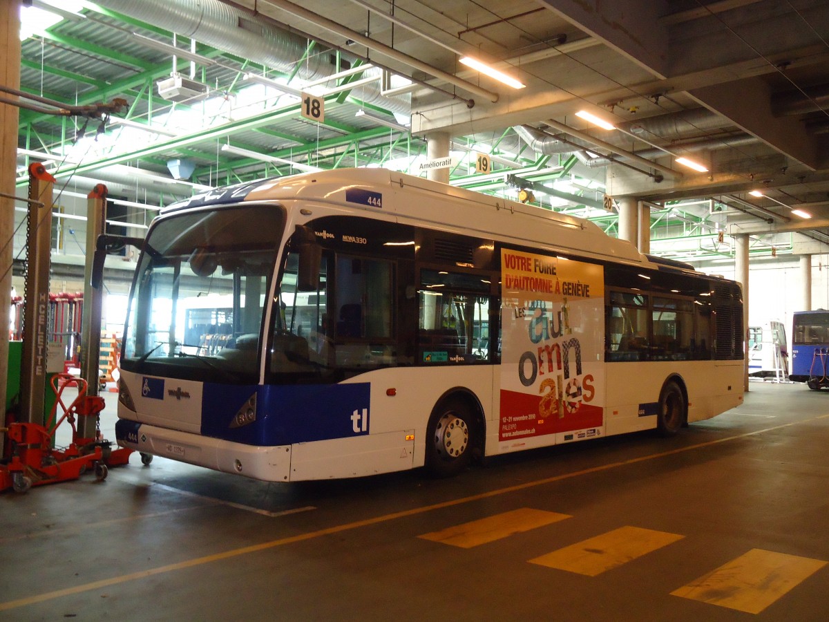(130'928) - TL Lausanne - Nr. 444/VD 1335 - Van Hool am 13. November 2010 in Lausanne, D�p�t Pr�laz