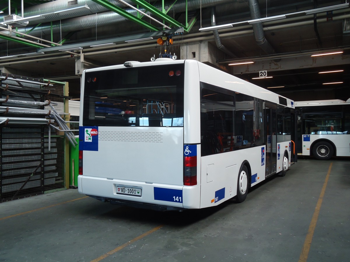(130'938) - TL Lausanne - Nr. 141/VD 1001 - MAN/G�ppel (ex RBS Worblaufen Nr. 23) am 13. November 2010 in Lausanne, D�p�t Pr�laz