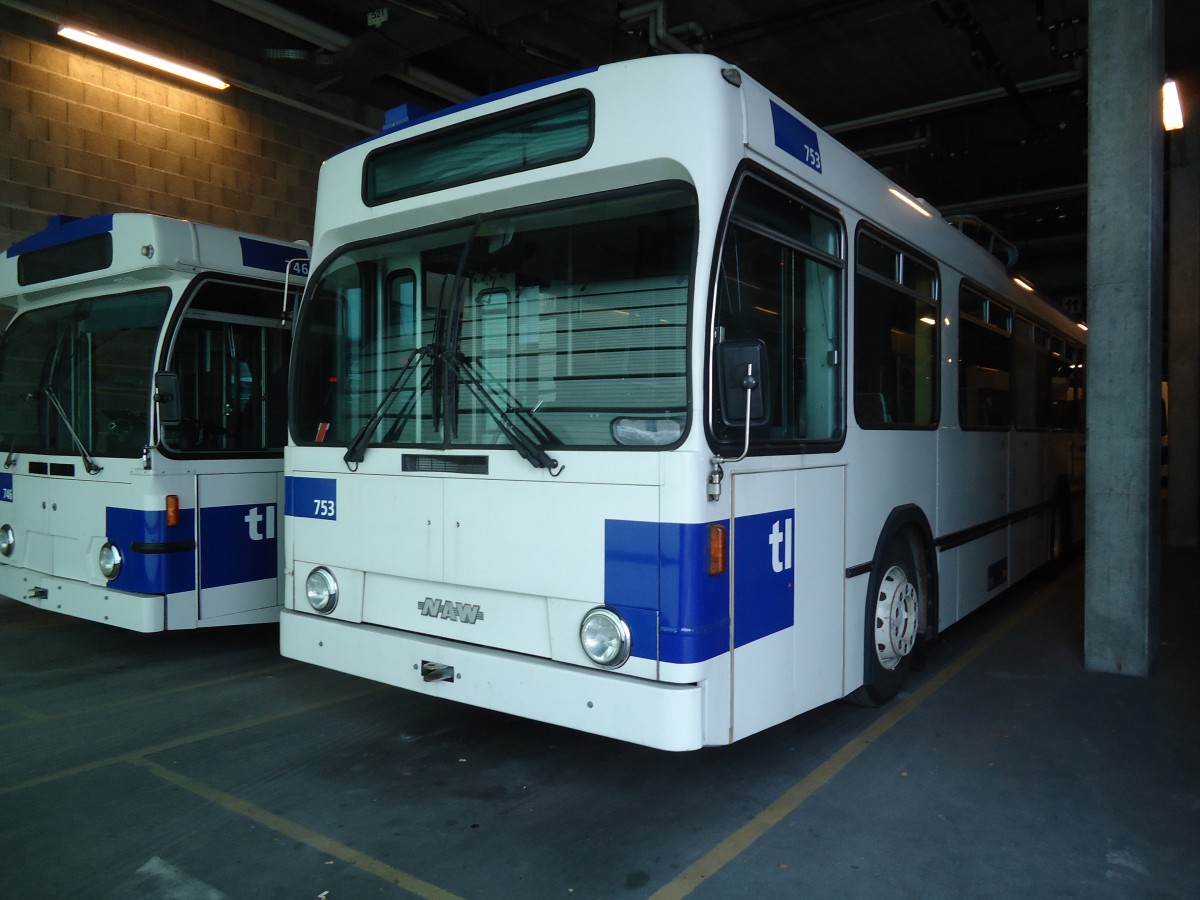 (131'255) - TL Lausanne - Nr. 753 - NAW/Lauber Trolleybus am 5. Dezember 2010 in Lausanne, D�p�t Pr�laz (Teilaufnahme)