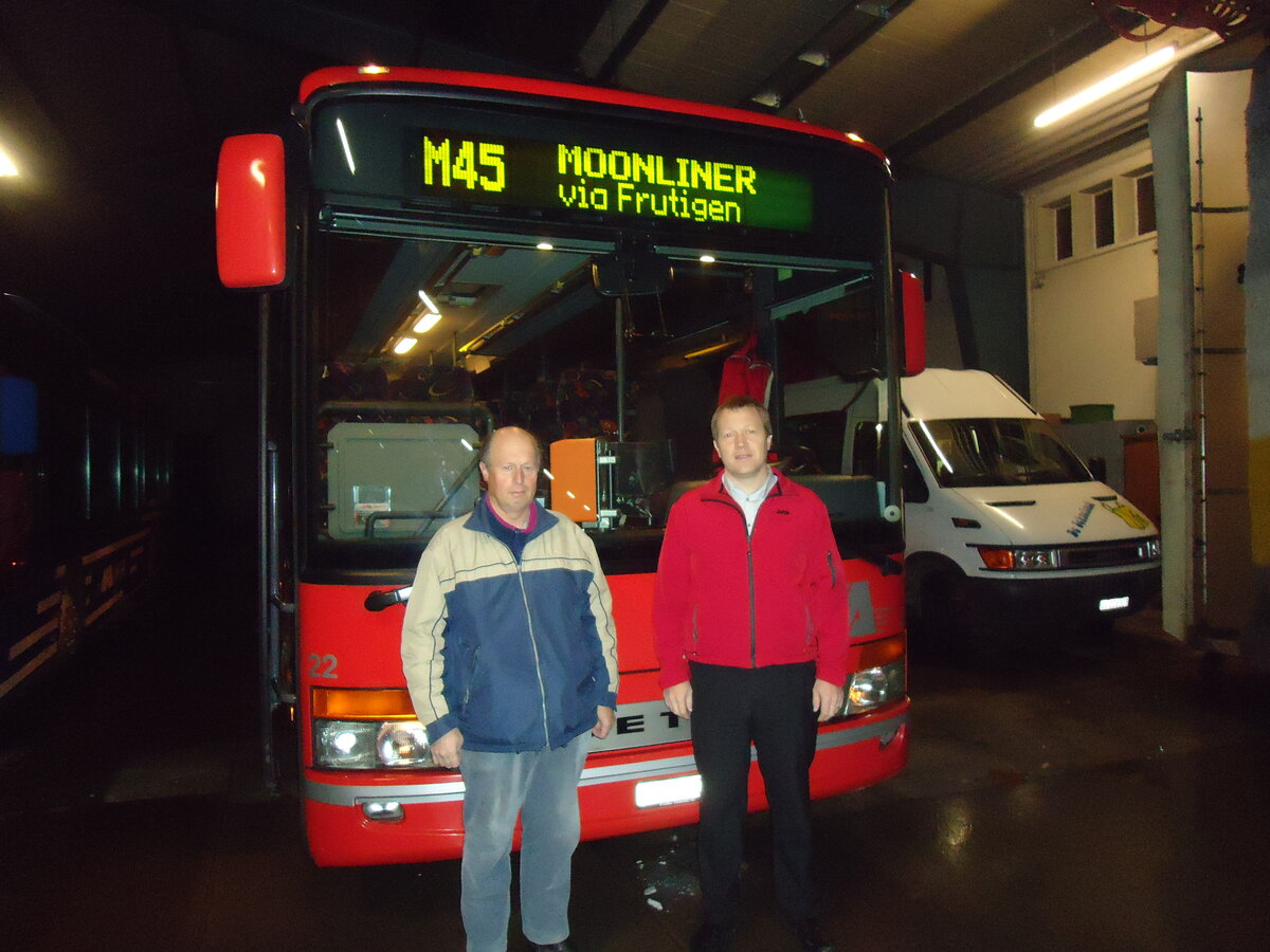 (131'641) - AFA Adelboden - Nr. 22/BE 26'708 - Setra (ex Nr. 8) am 18. Dezember 2010 im Autobahnhof Adelboden (1. Moonliner von Adelboden nach Spiez)