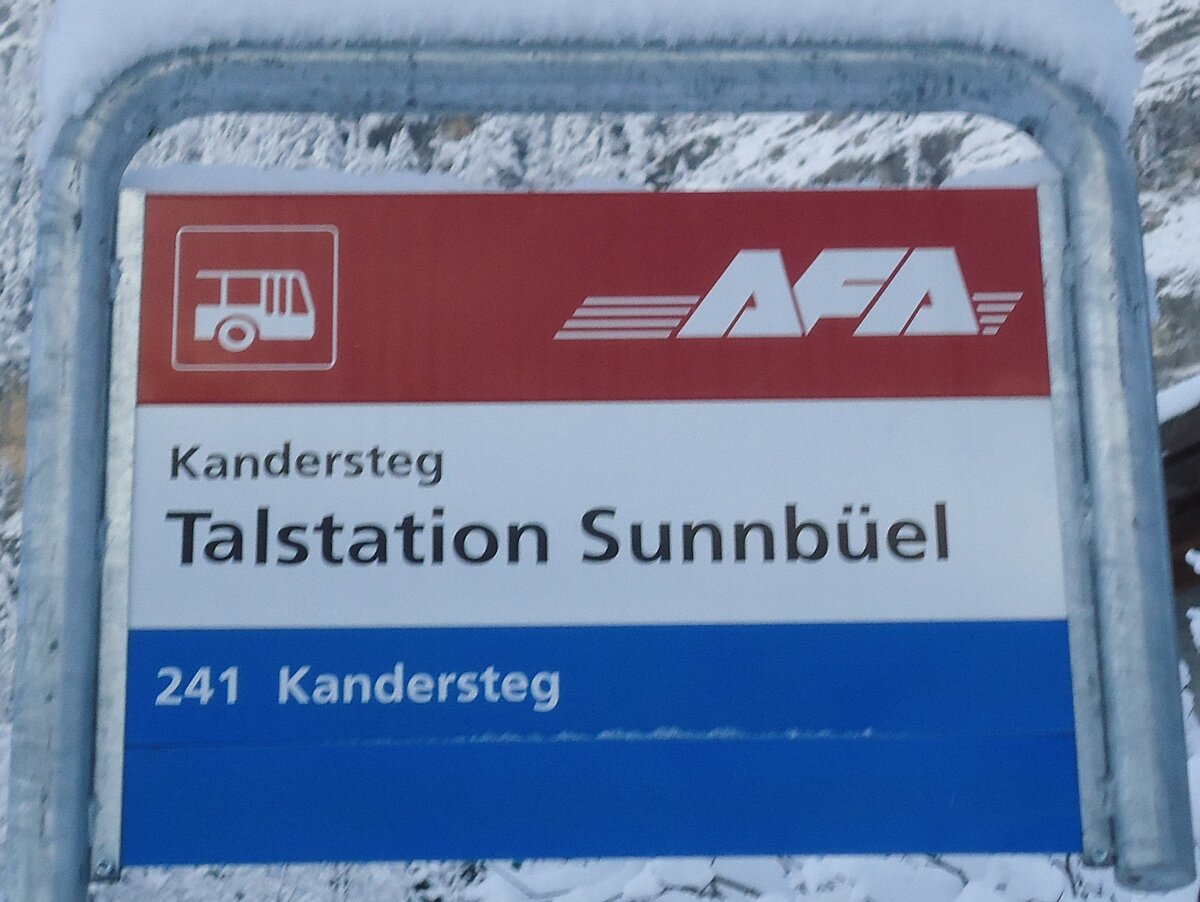 (131'675) - AFA-Haltestellenschild - Kandersteg, Talstation Sunnb�el - am 26. Dezember 2010