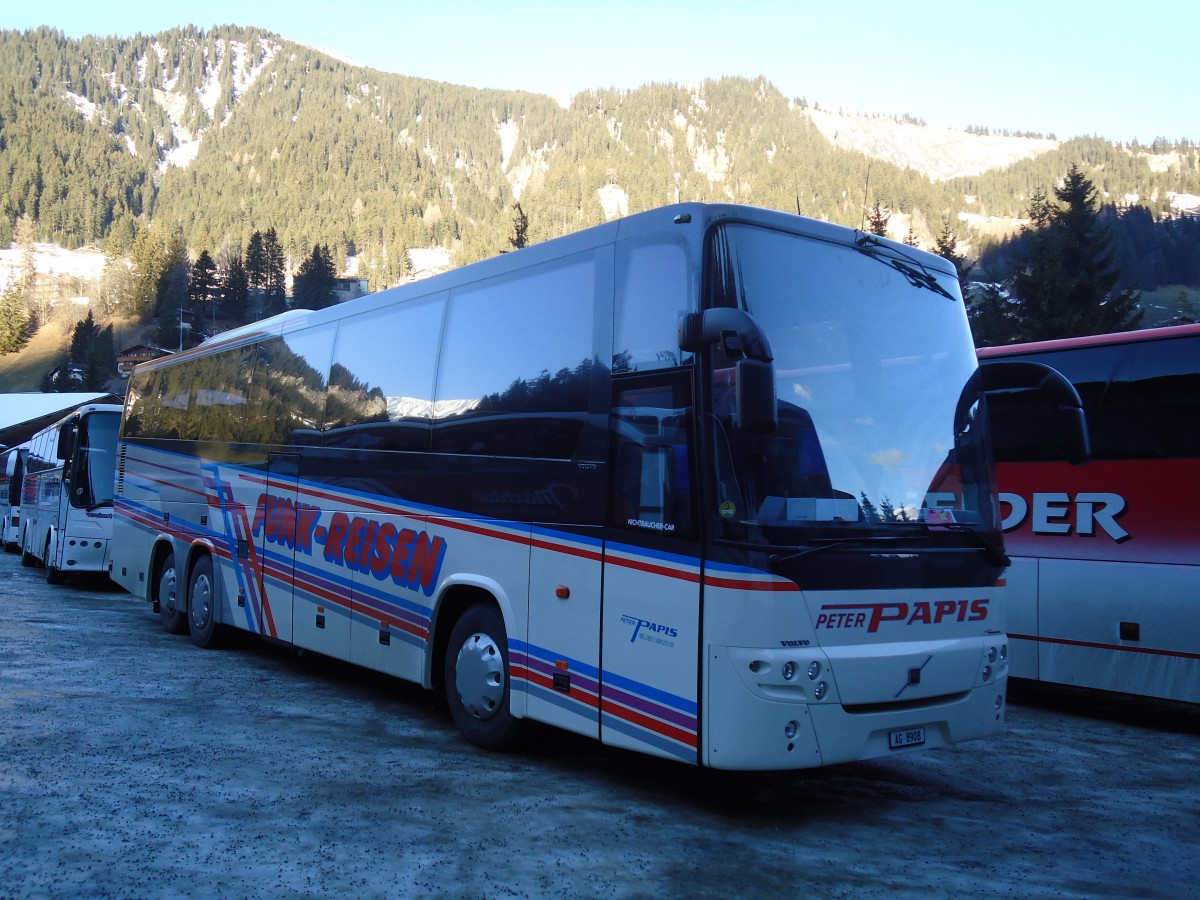 (132'010) - Papis, Schafisheim - AG 8908 - Volvo/Dr�gm�ller am 8. Januar 2011 in Adelboden, ASB